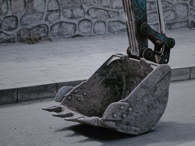 CUBRIR URGENTEMENTE LA PLAZA DE ENCARGADO DE LA  BRIGADA DE OBRAS